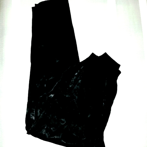 Dressy black soft and shiny pants size small - Picture 5 of 9